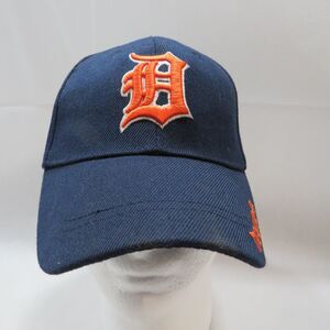 Detroit Tigers Strapped Back Baseball Cap